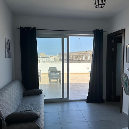 5B Luxury Apartment Hamrun Bagian luar foto