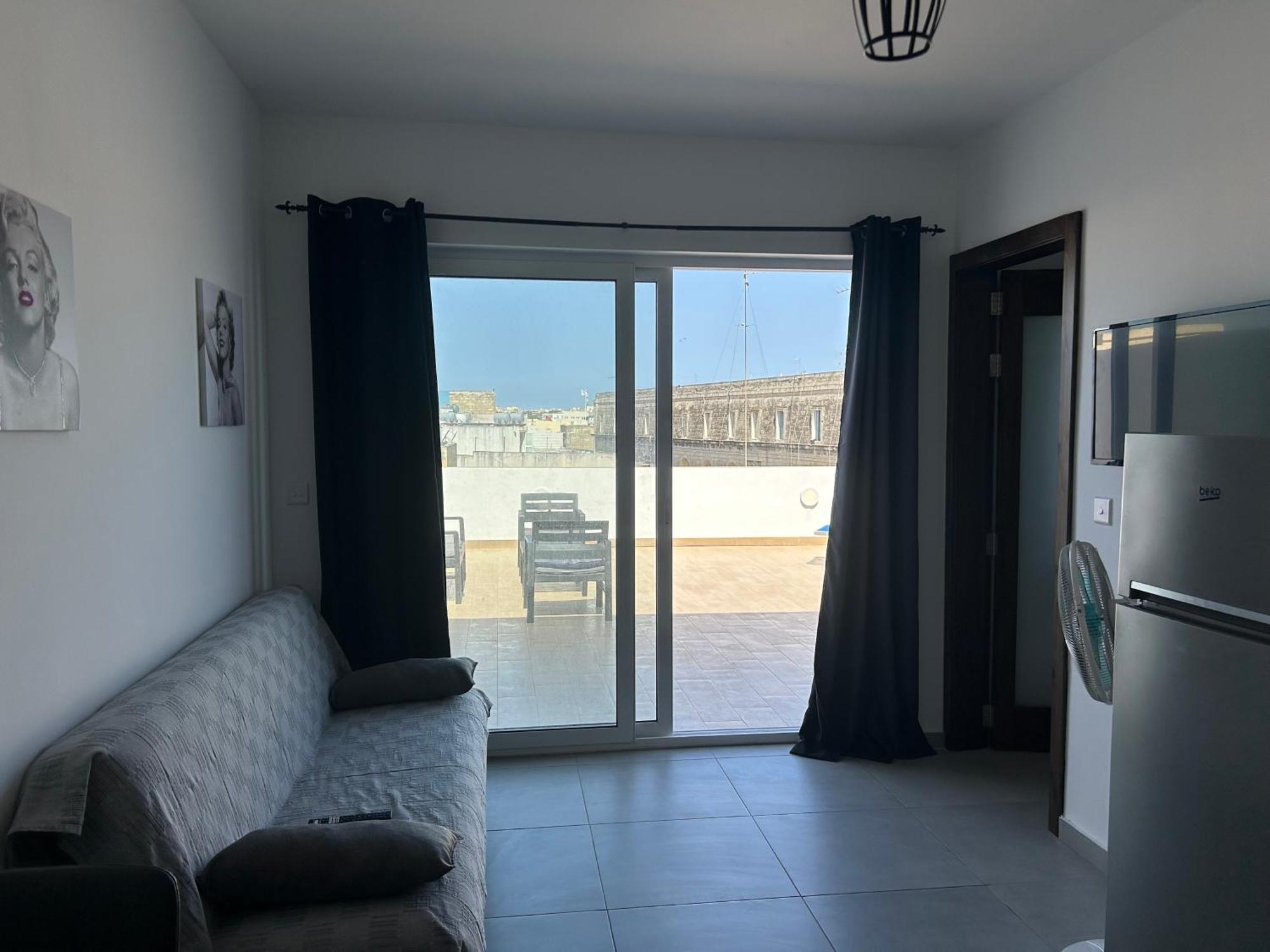 5B Luxury Apartment Hamrun Bagian luar foto